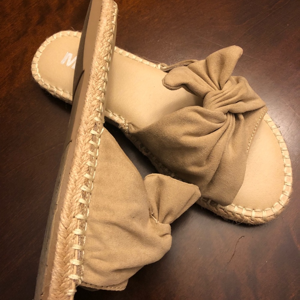 MIA knotted Sandal
